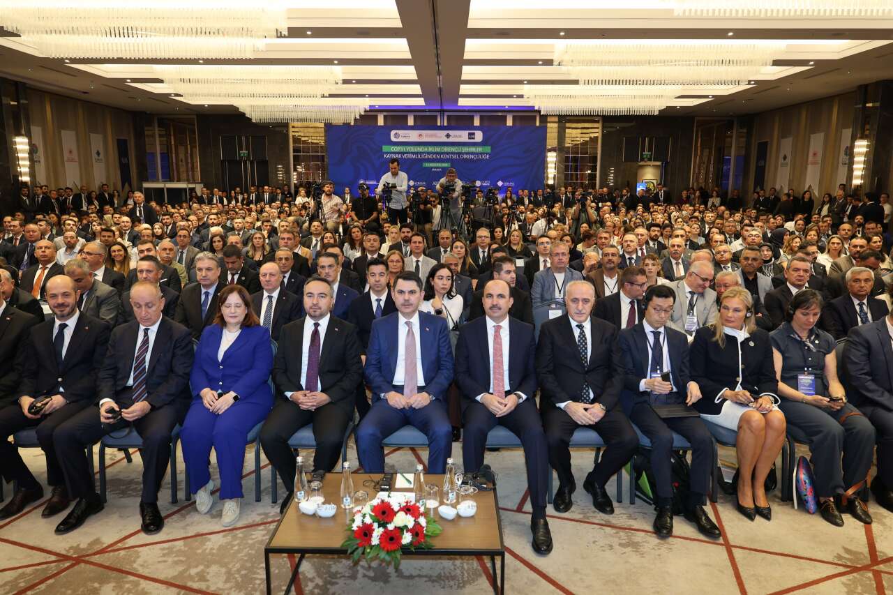 Konya Büyükşehir Başkanı Altay’dan iklim alarmı! “Şehirlerin kapısına dayandı” 1